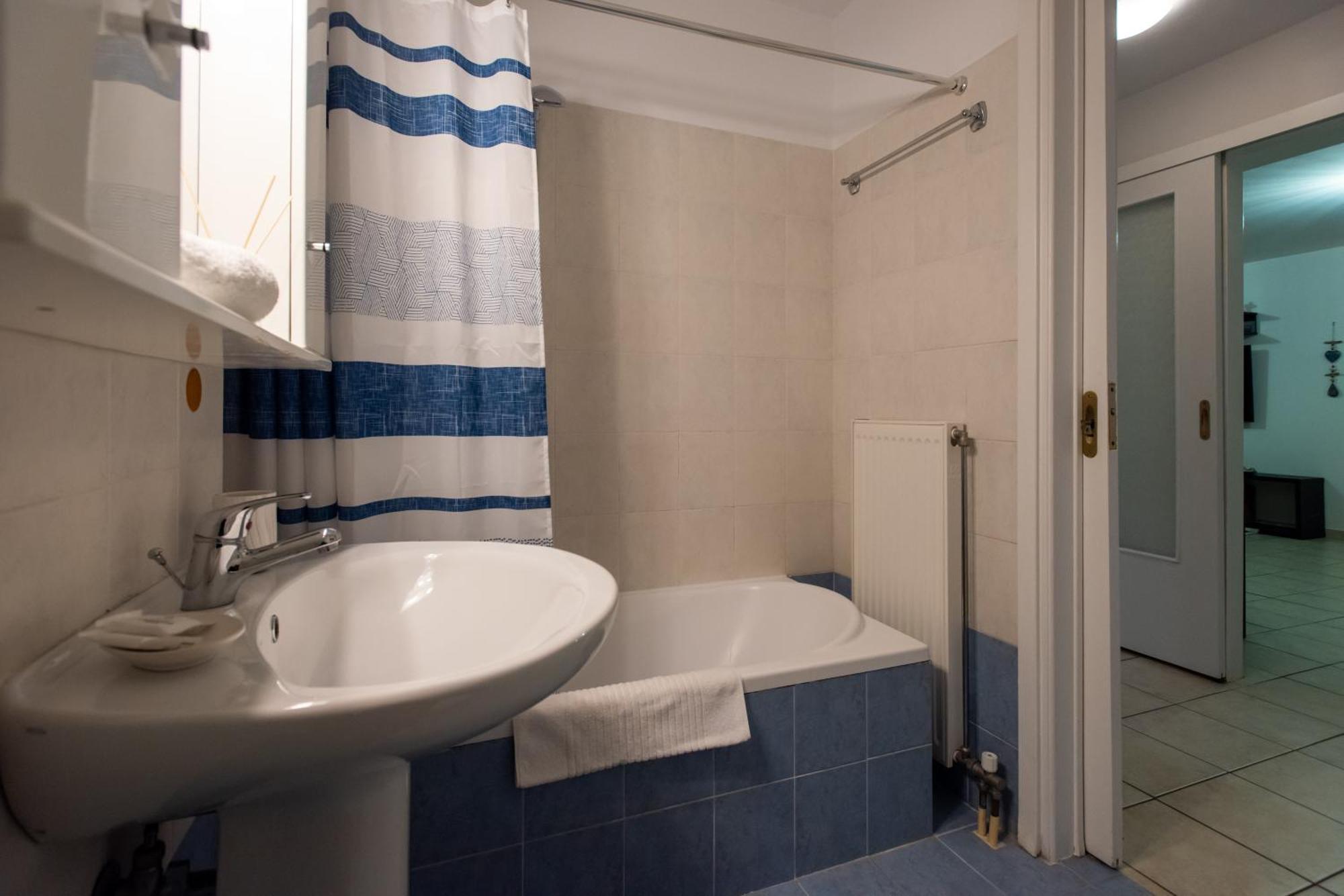 Kg Acropolis Escape Spa Apartment Athens Luaran gambar
